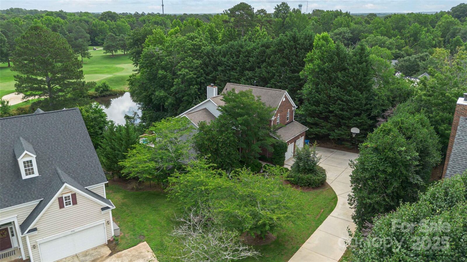 Property Photo:  7704 Ninth Fairway Lane  NC 28227 