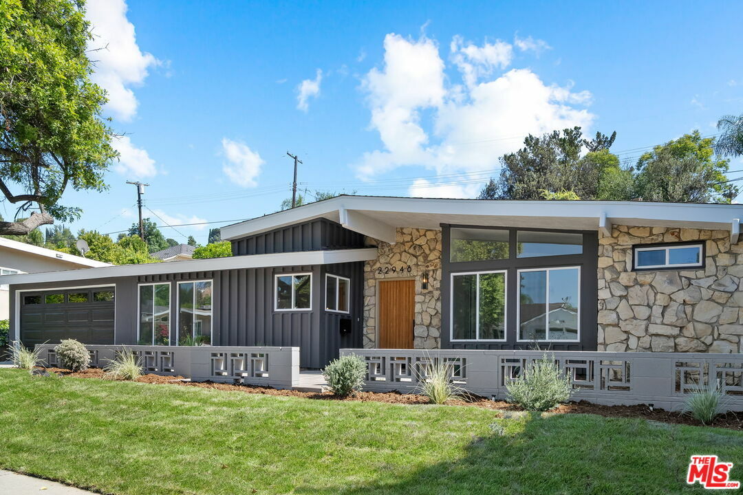 22946 Brenford St  Woodland Hills CA 91364 photo