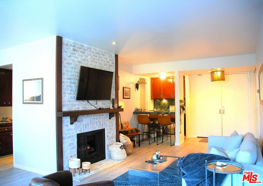 Property Photo: 306 Bora Bora Way CA 90292