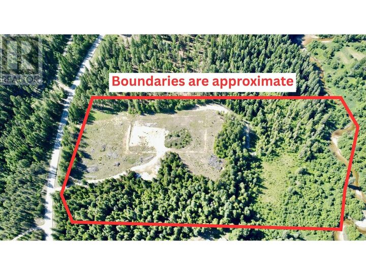 Photo de la propriété:  2707 Pass Creek Road  BC V0G 1H2 