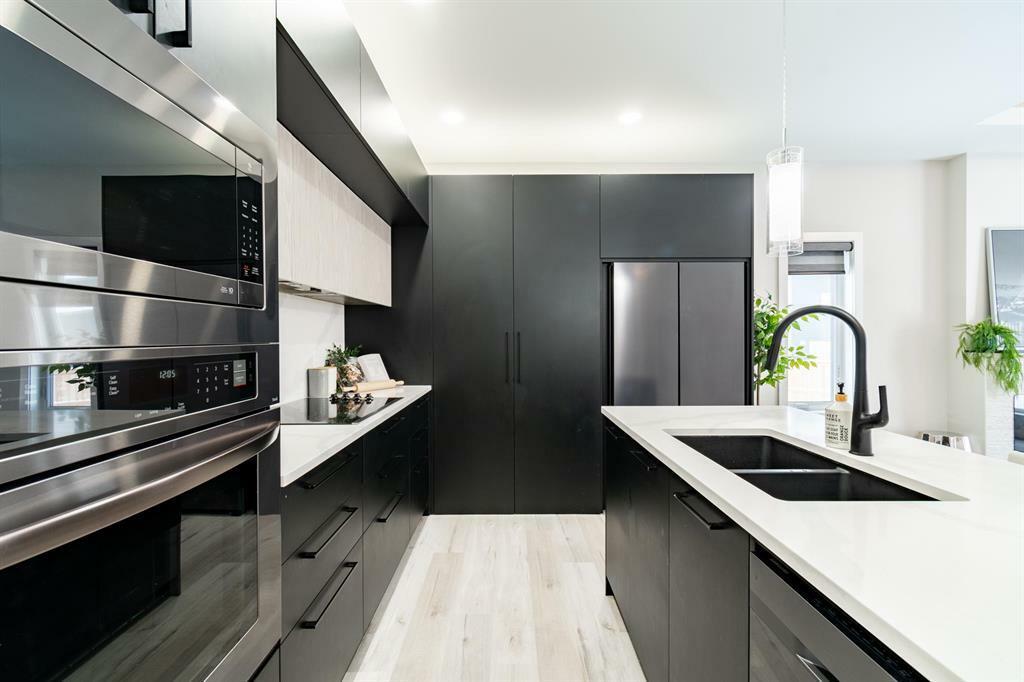 Property Photo: 1014 Vaughan Avenue MB R1A 4N5