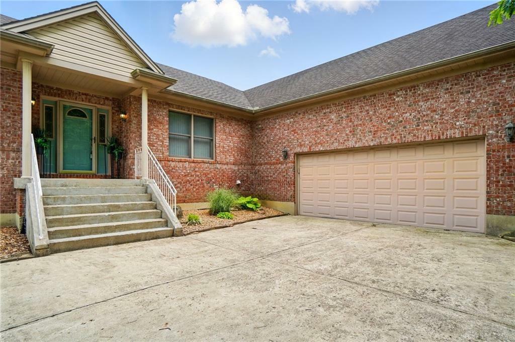 Property Photo: 3862 Robinson Vail Road OH 45005