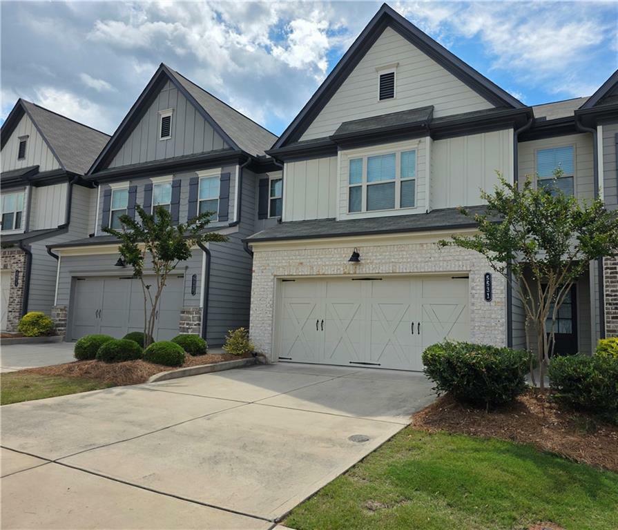 Property Photo: 5531 Garens Way GA 30542