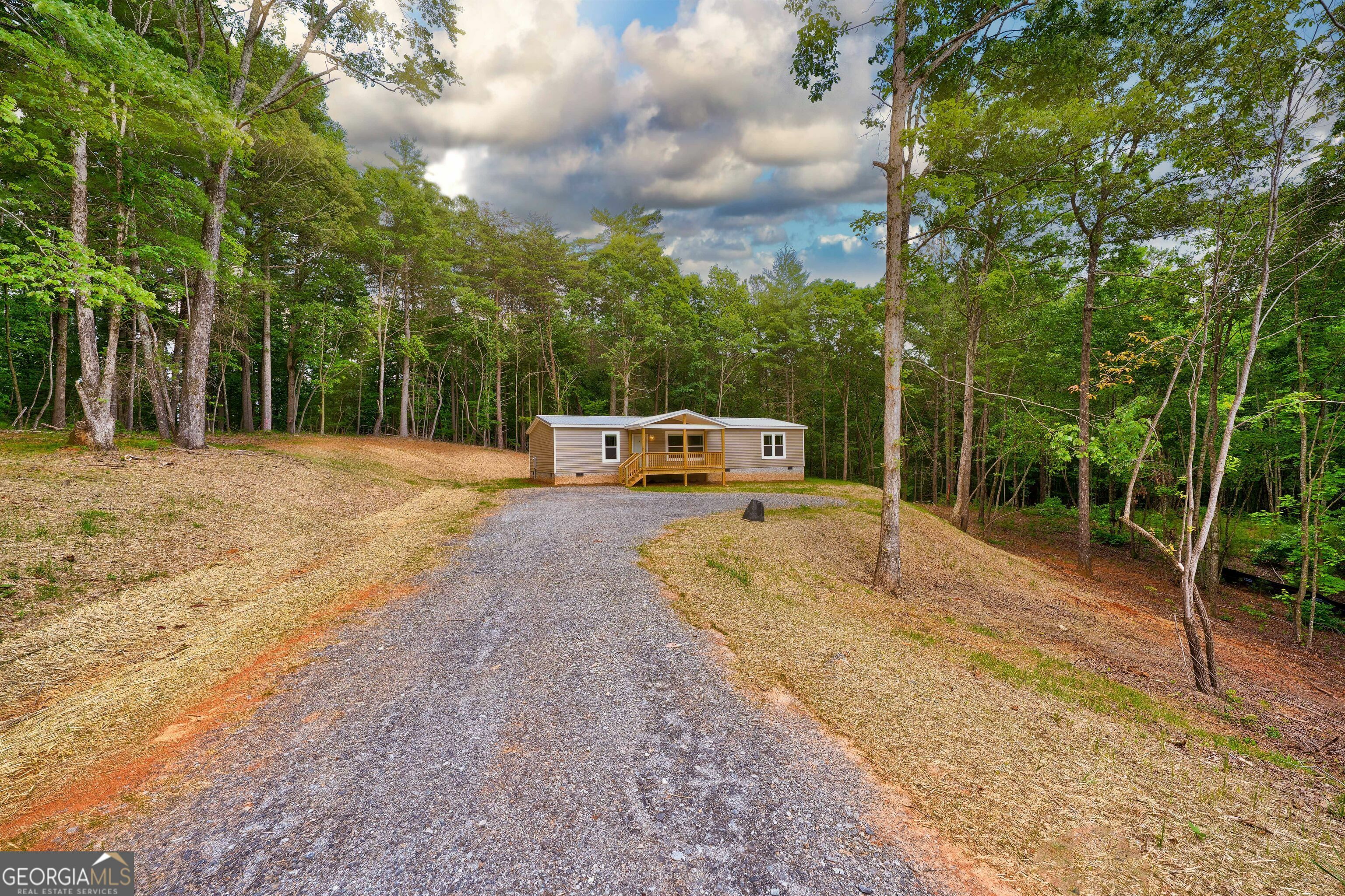 Property Photo: 171 Tuscany Drive GA 30540