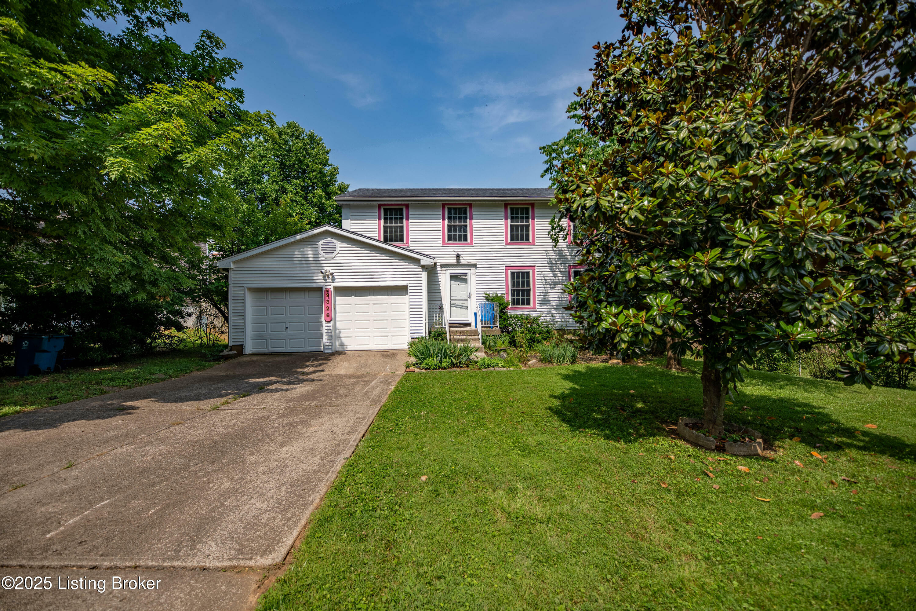 Property Photo: 9326 Plumwood Pl KY 40014