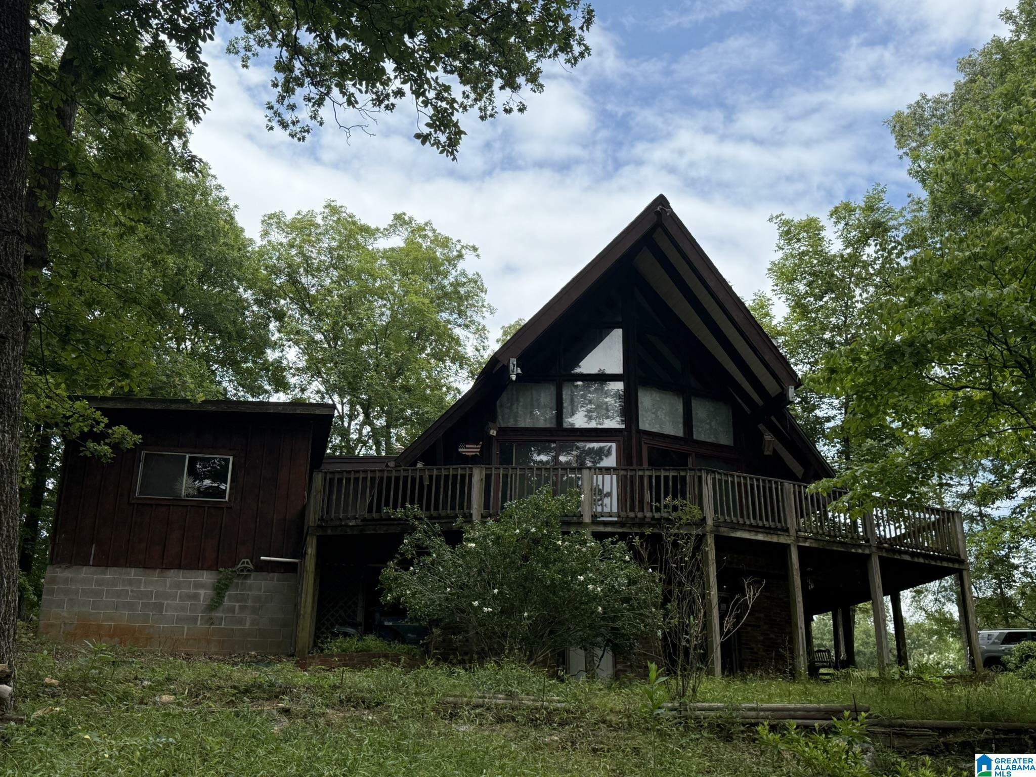 Property Photo: 5014 Forest Drive AL 35128