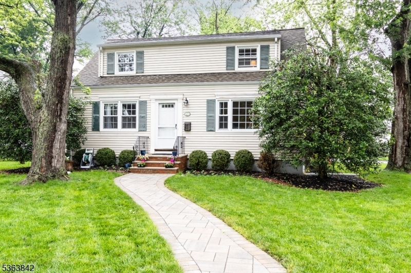 Property Photo: 27 Poplar Pl NJ 07023