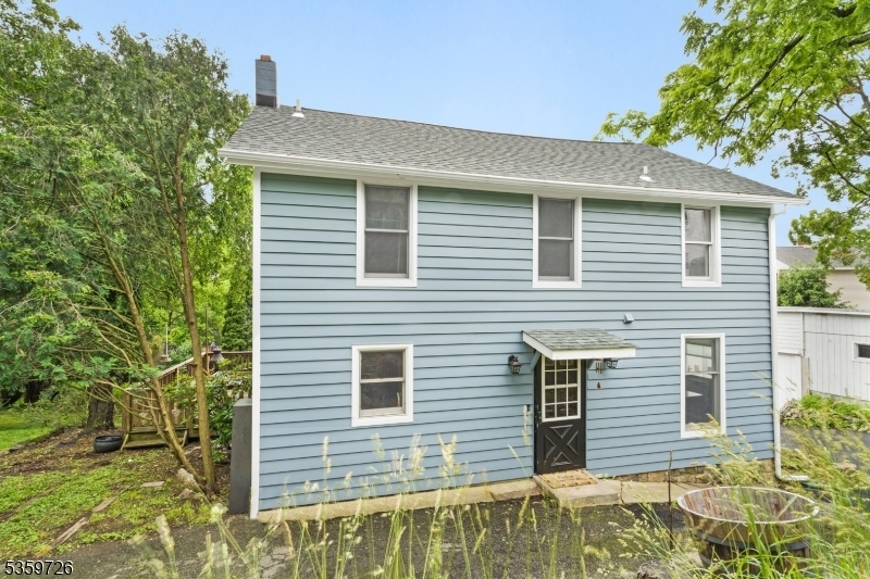Property Photo:  1 Center St  NJ 08829 