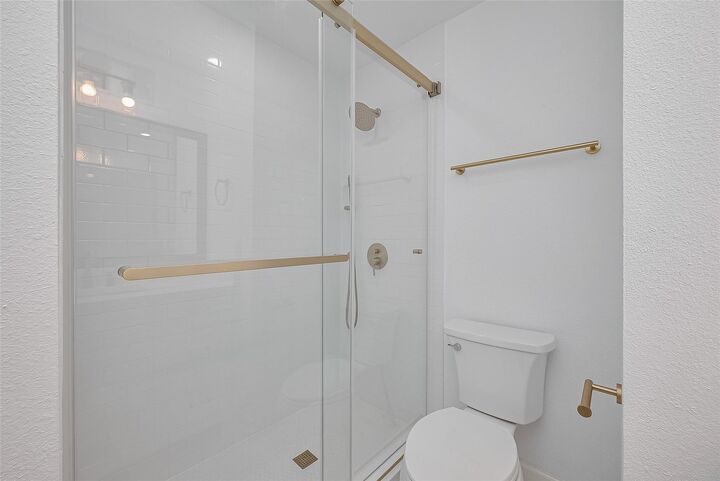 Property Photo: 17331 Red Oak Drive 36 TX 77090