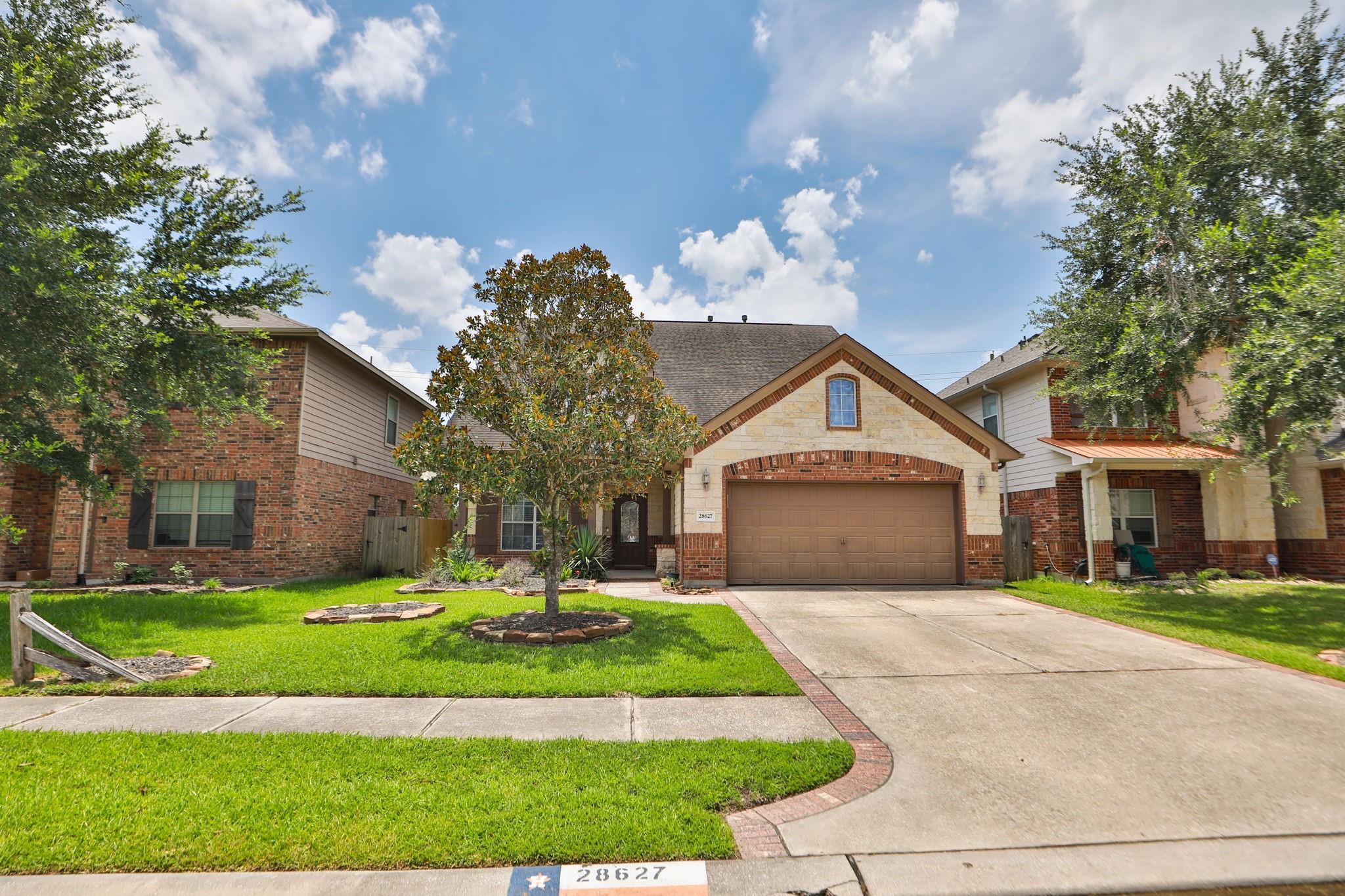 Property Photo: 28627 Lockeridge View Drive TX 77386