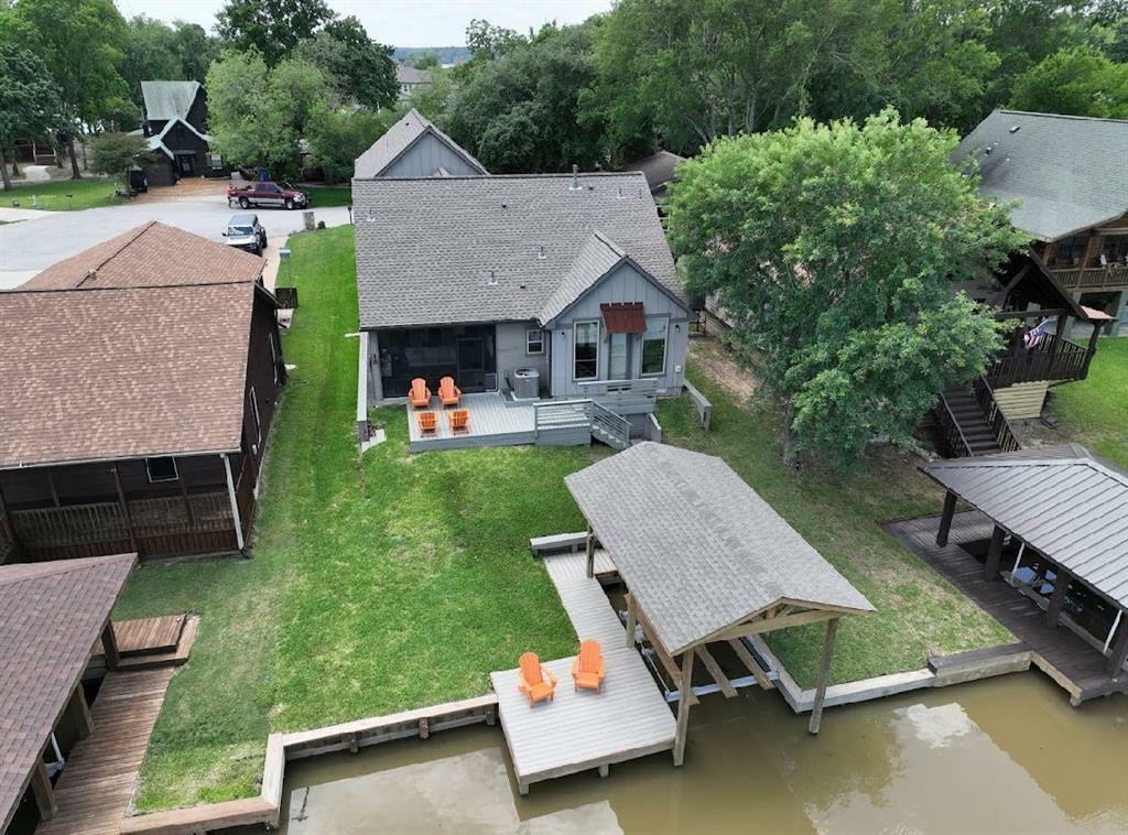 Property Photo: 10 Hunters Creek Drive TX 77340