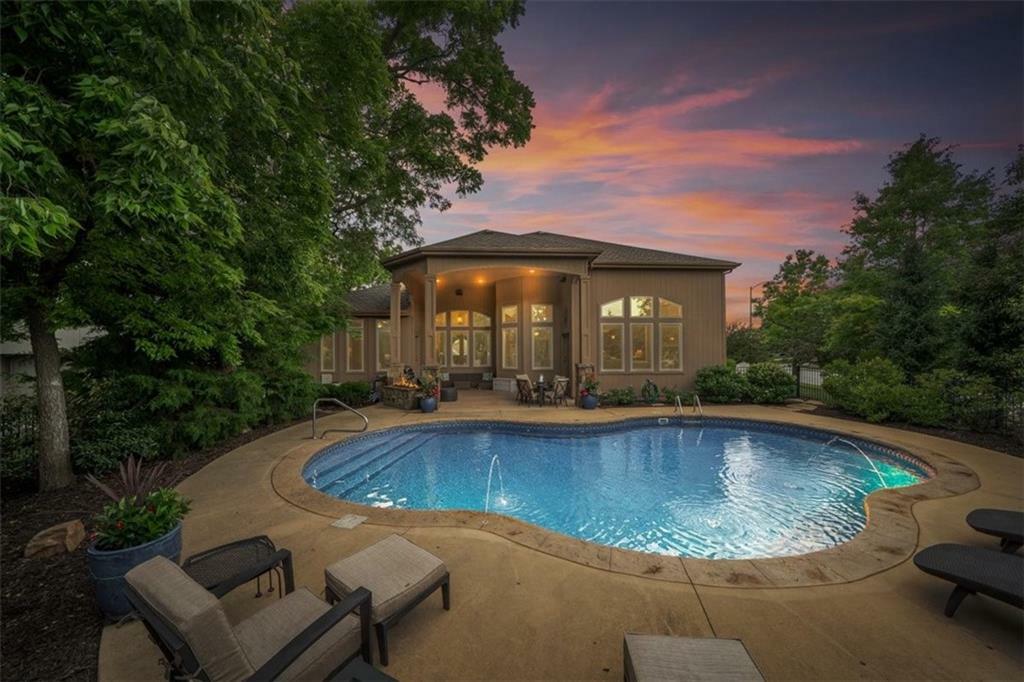Property Photo:  11121 S Whitetail Lane  KS 66061 