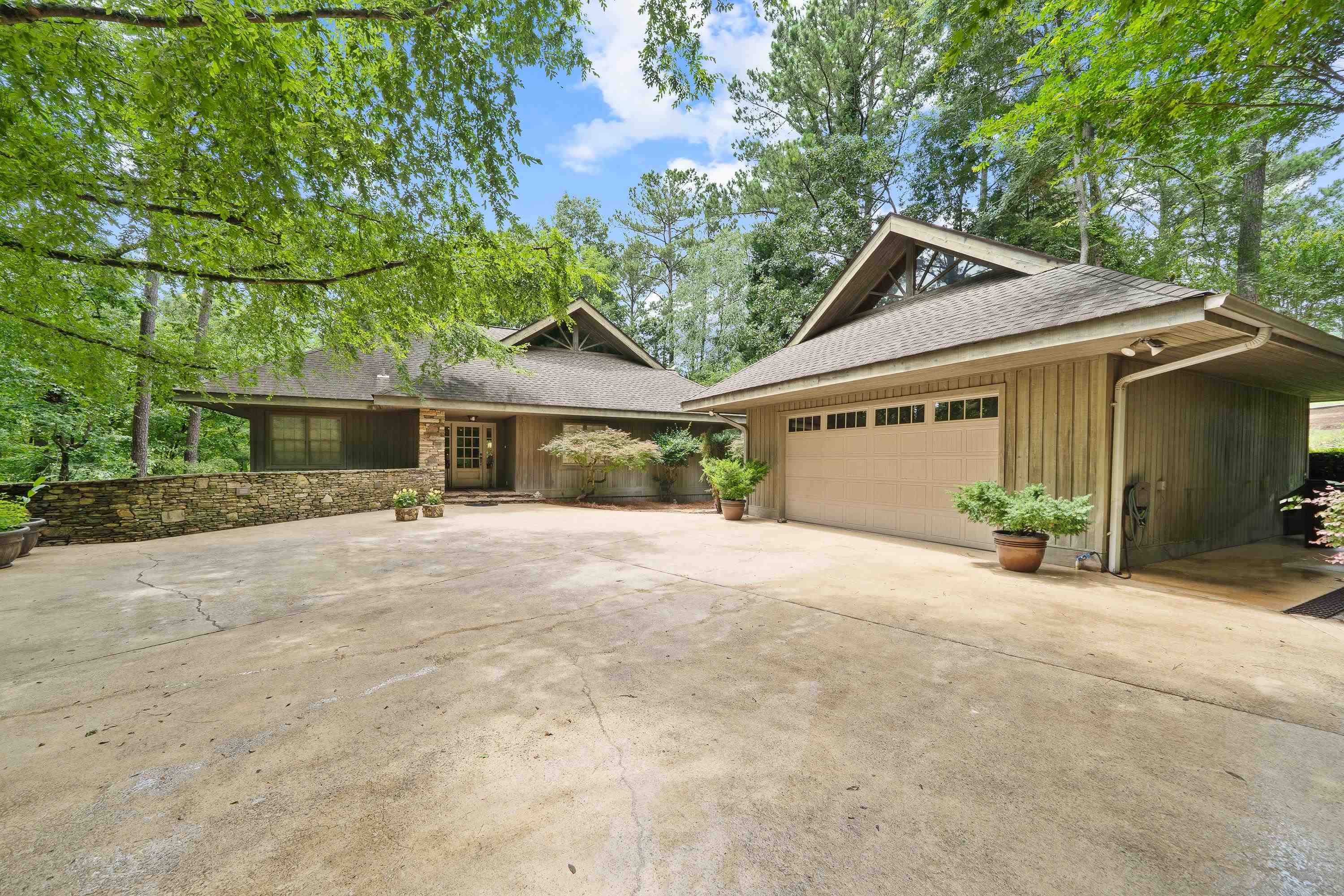 Property Photo: 1031 Old Still Road GA 30642