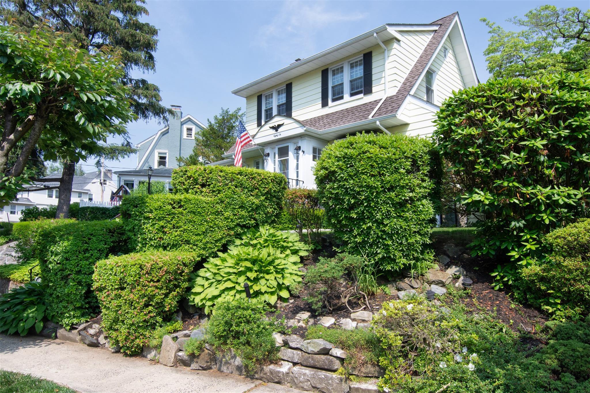 Property Photo: 86 Bella Vista Street NY 10707