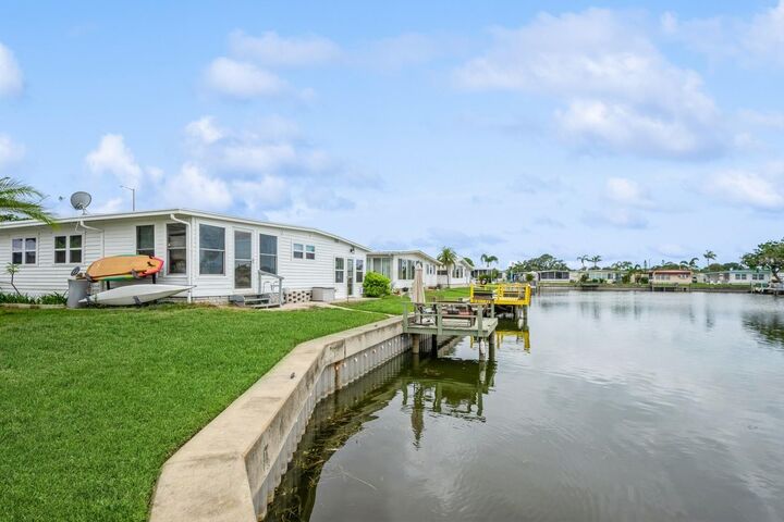 10213 S Lake Drive 169  Largo FL 33773 photo