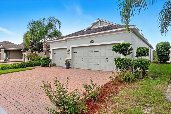 Property Photo:  31961 Redtail Reserve Boulevard  FL 32776 