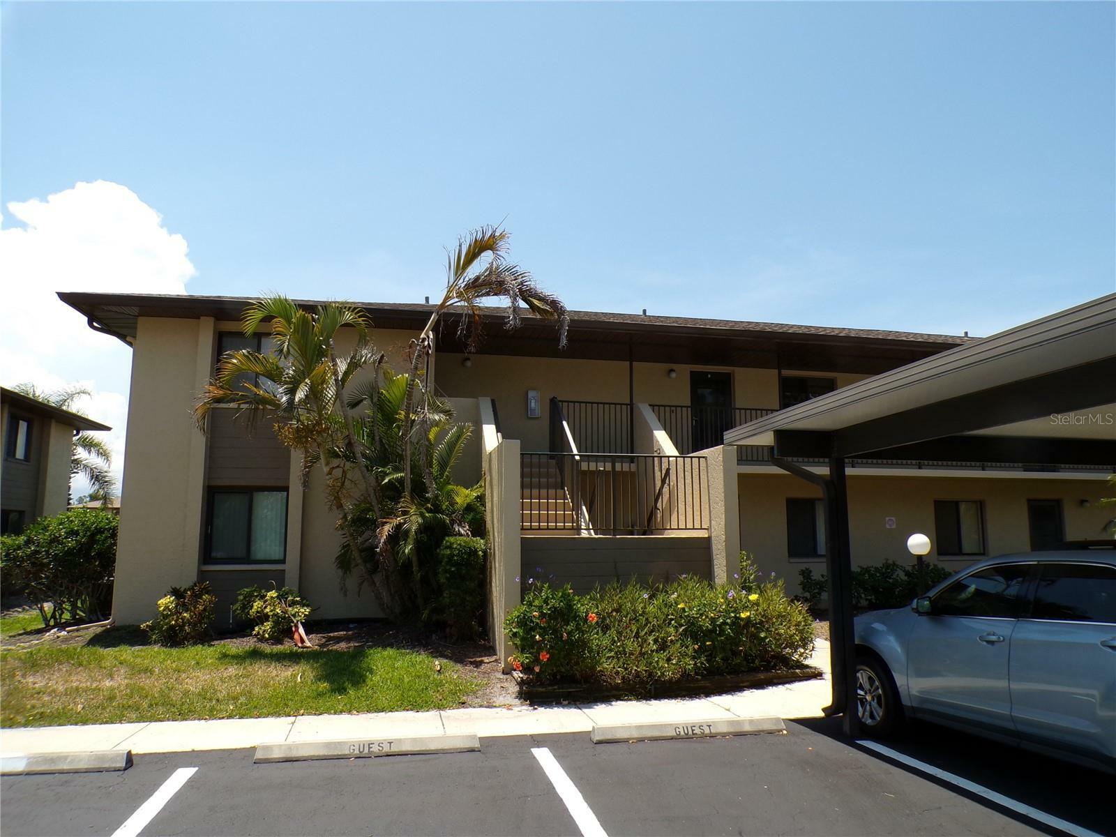 Property Photo: 4016 Oakview Drive J6 FL 33980