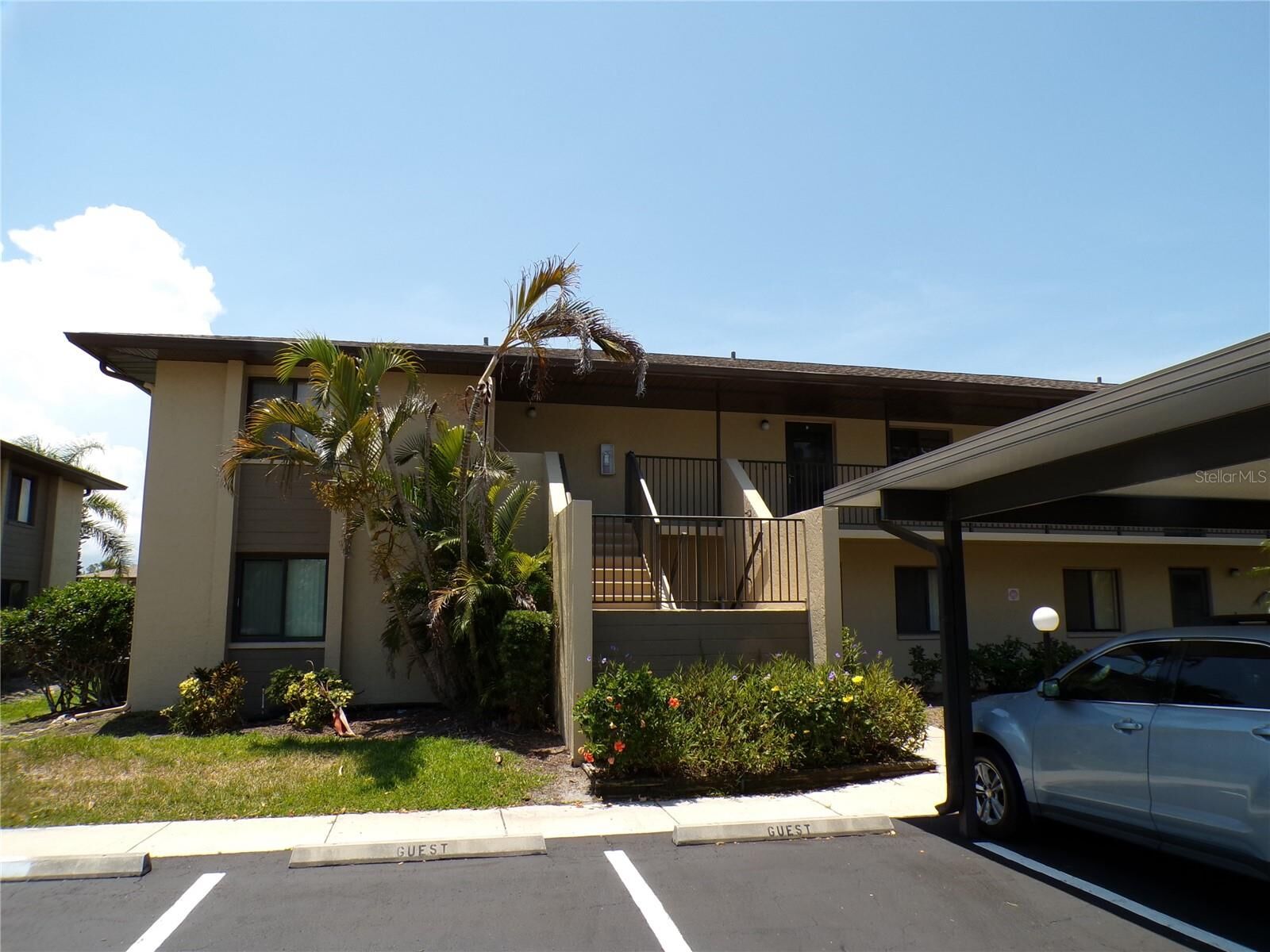 Property Photo: 4016 Oakview Drive J6 FL 33980