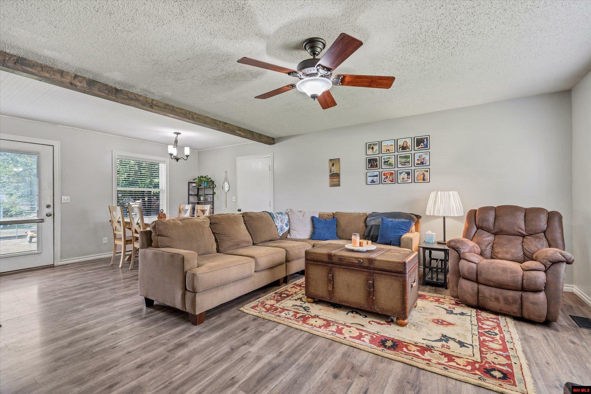 Property Photo: 513 Nevada Avenue AR 72653