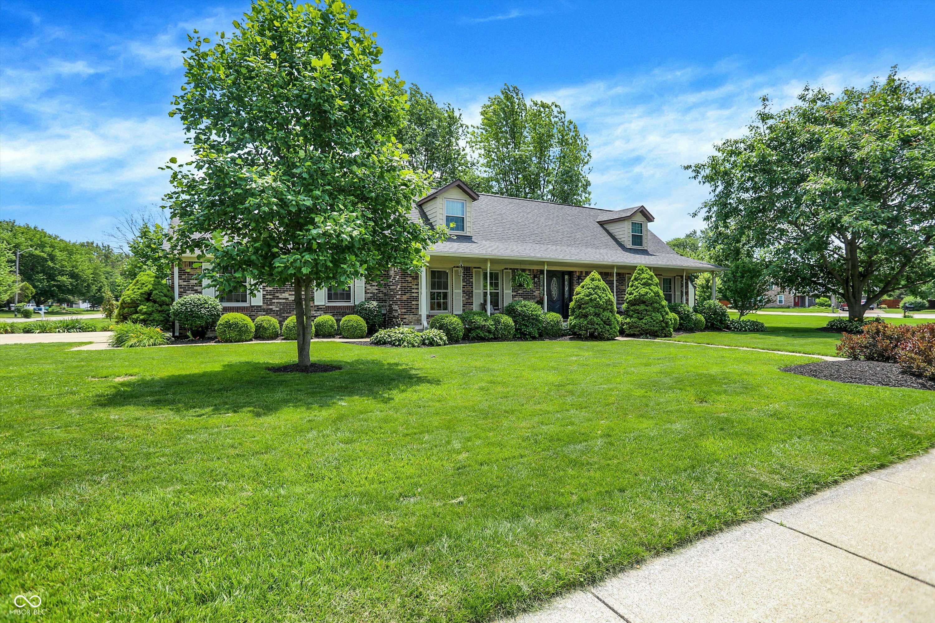 Property Photo: 47 Oakwood Court IN 46112
