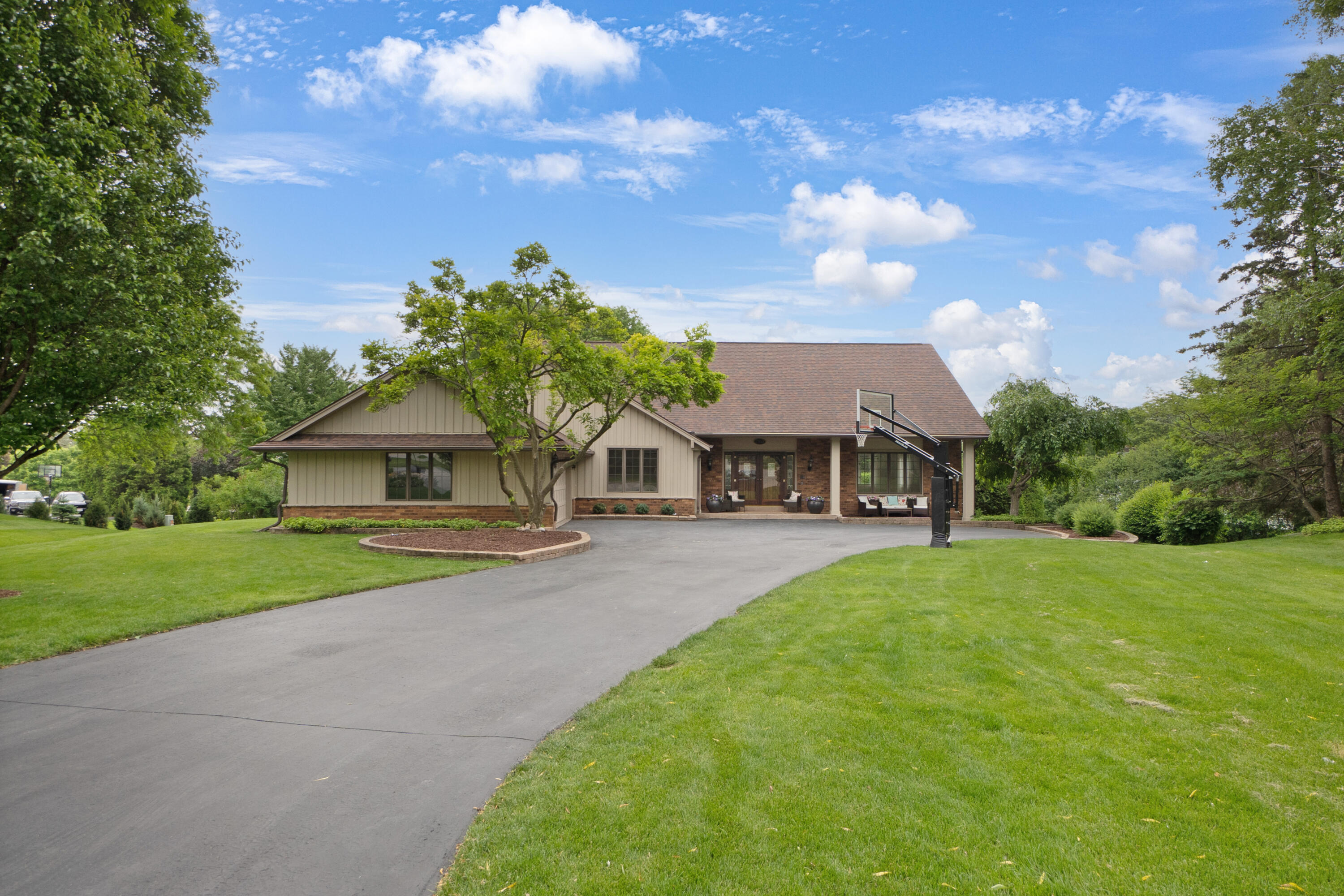 17835 Colline Vue Ct  Brookfield WI 53045 photo