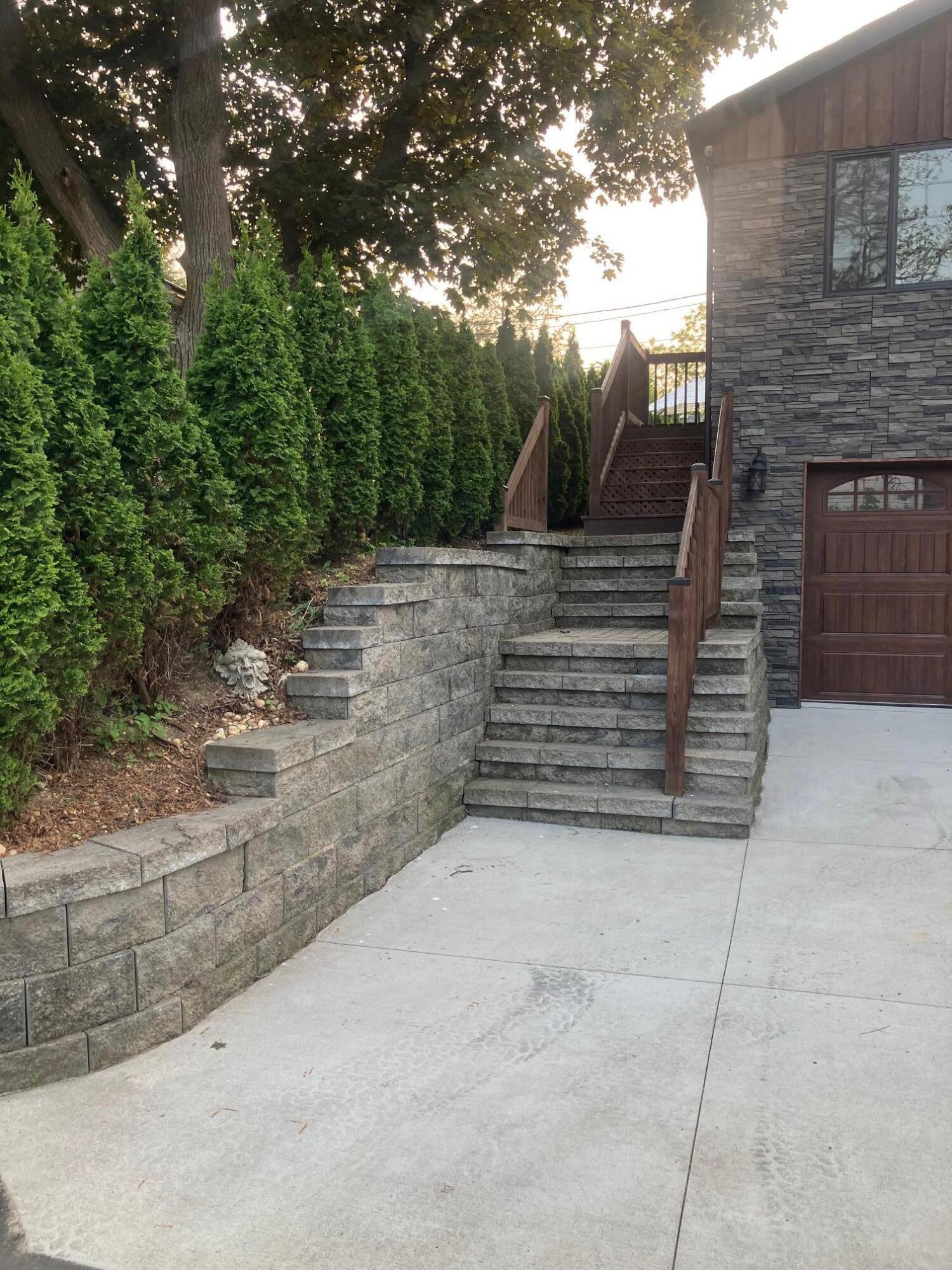 Property Photo: W341n4803 E Lindy Ln WI 53058