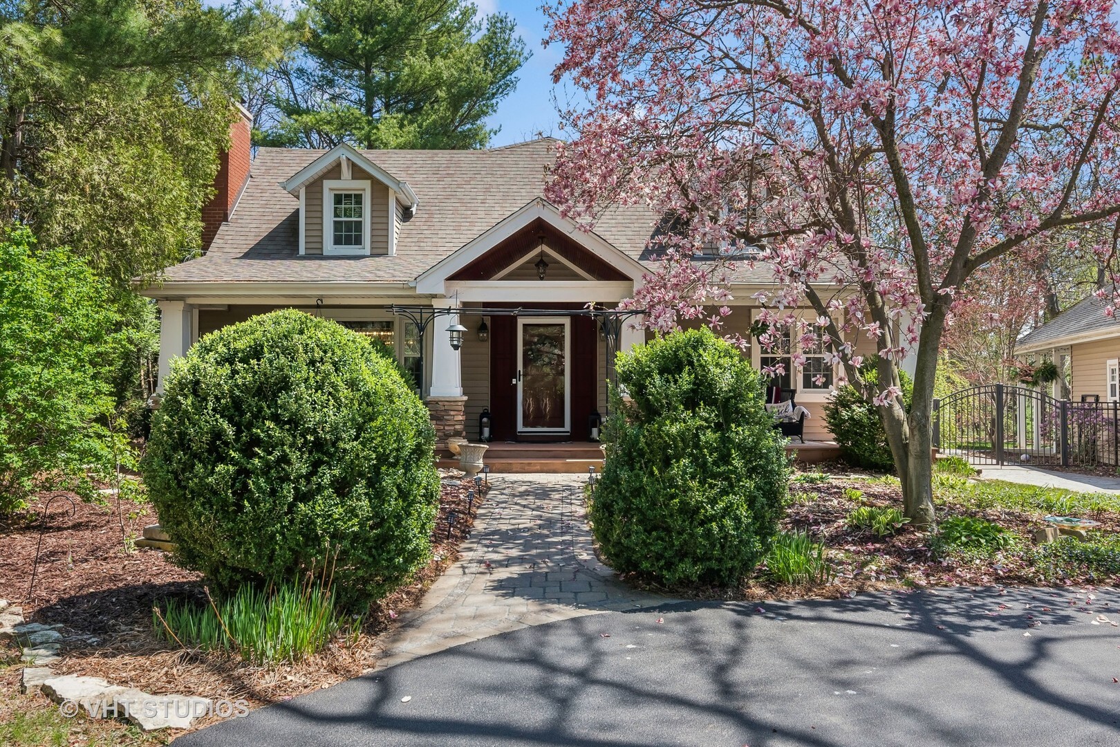 Property Photo: 2S283 Route 59 IL 60555