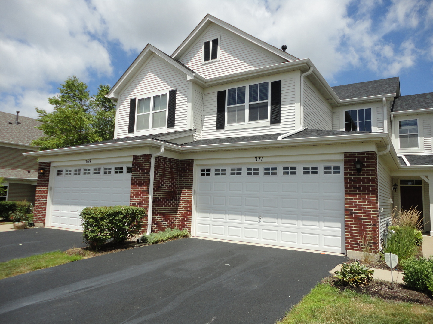 Property Photo: 371 McGrath Drive IL 60543