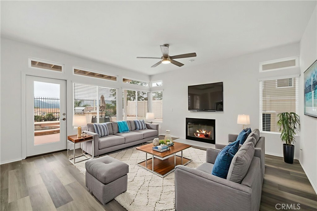 Property Photo:  45681 Calle Ayora  CA 92592 