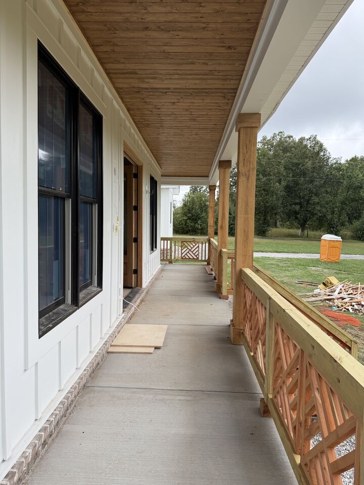 Property Photo:  3725 Ledford Mill Rd  TN 37183 