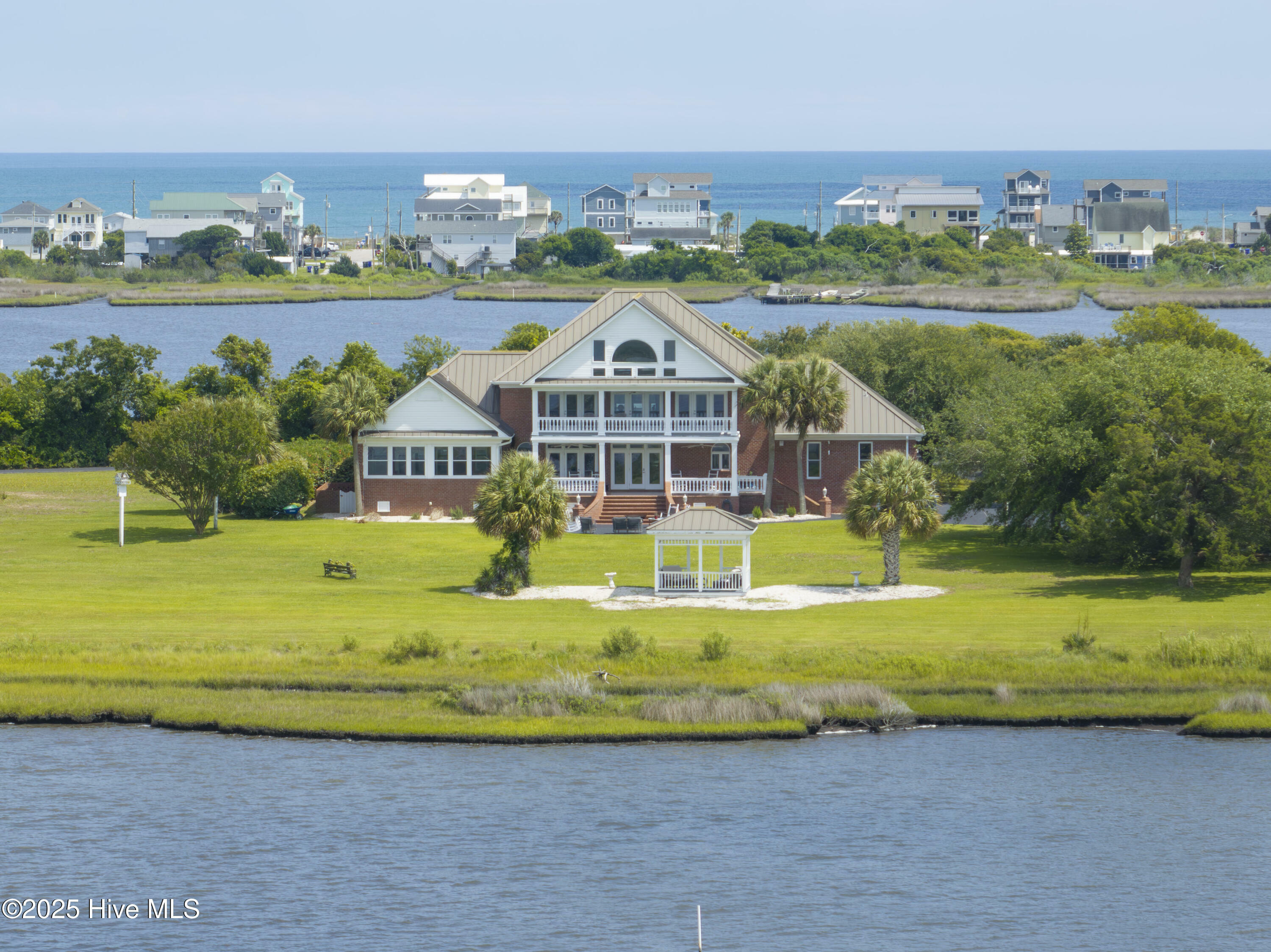 Property Photo:  4 Hunter Heath Drive  NC 28460 