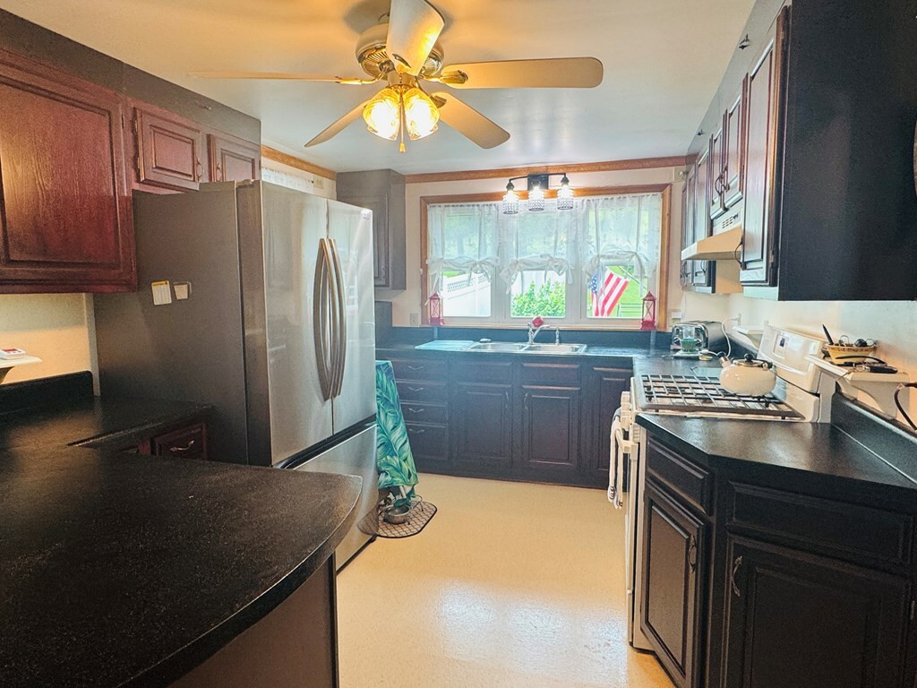 Property Photo: 29 Dans Lane PA 18846