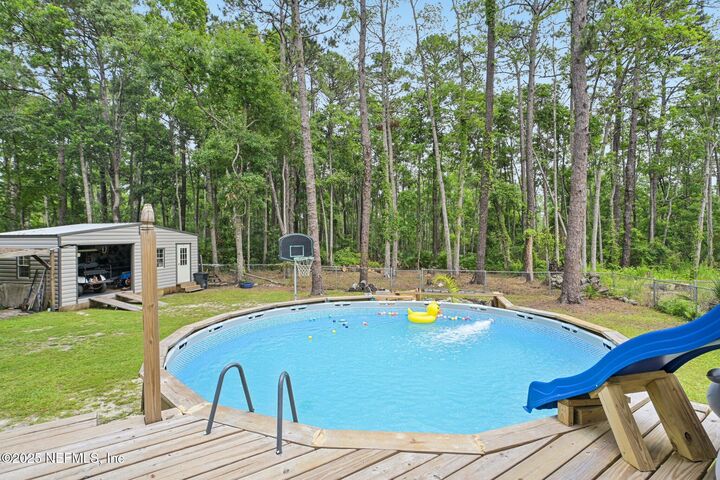 Property Photo: 86112 Lofton Court FL 32097
