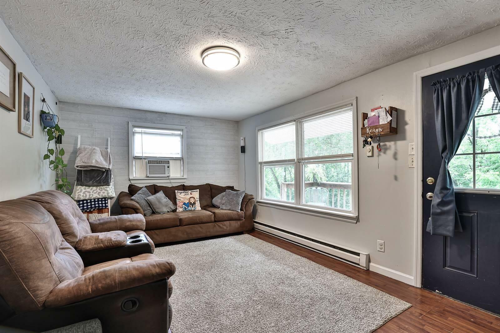 Property Photo: 708 &Amp 712 Lawrence Road KY 41056