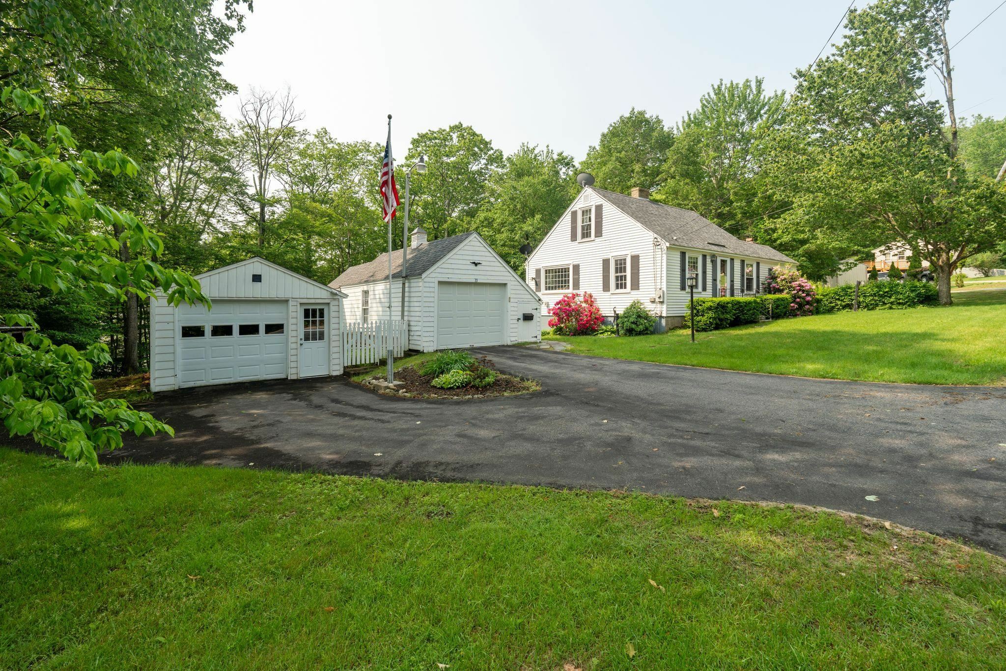 Property Photo: 33 Elm Street NH 03851
