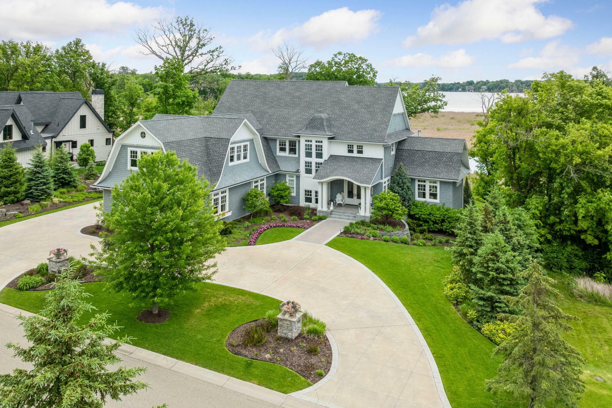 Property Photo: 3758 Woodland Cove Parkway MN 55331