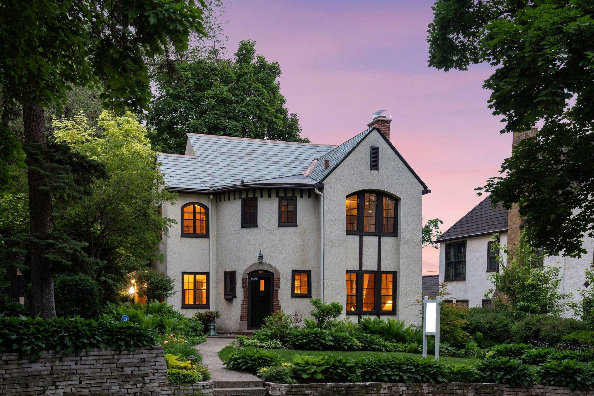 Property Photo: 2248 Goodrich Avenue MN 55105