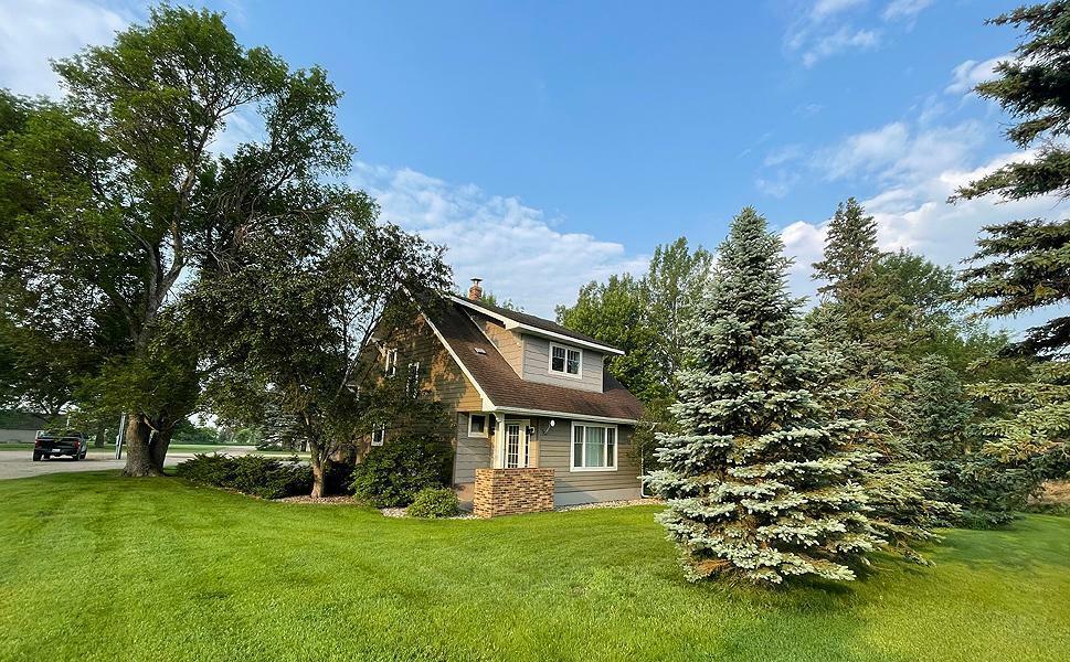 Property Photo: 19588 County Hwy 15 MN 56537