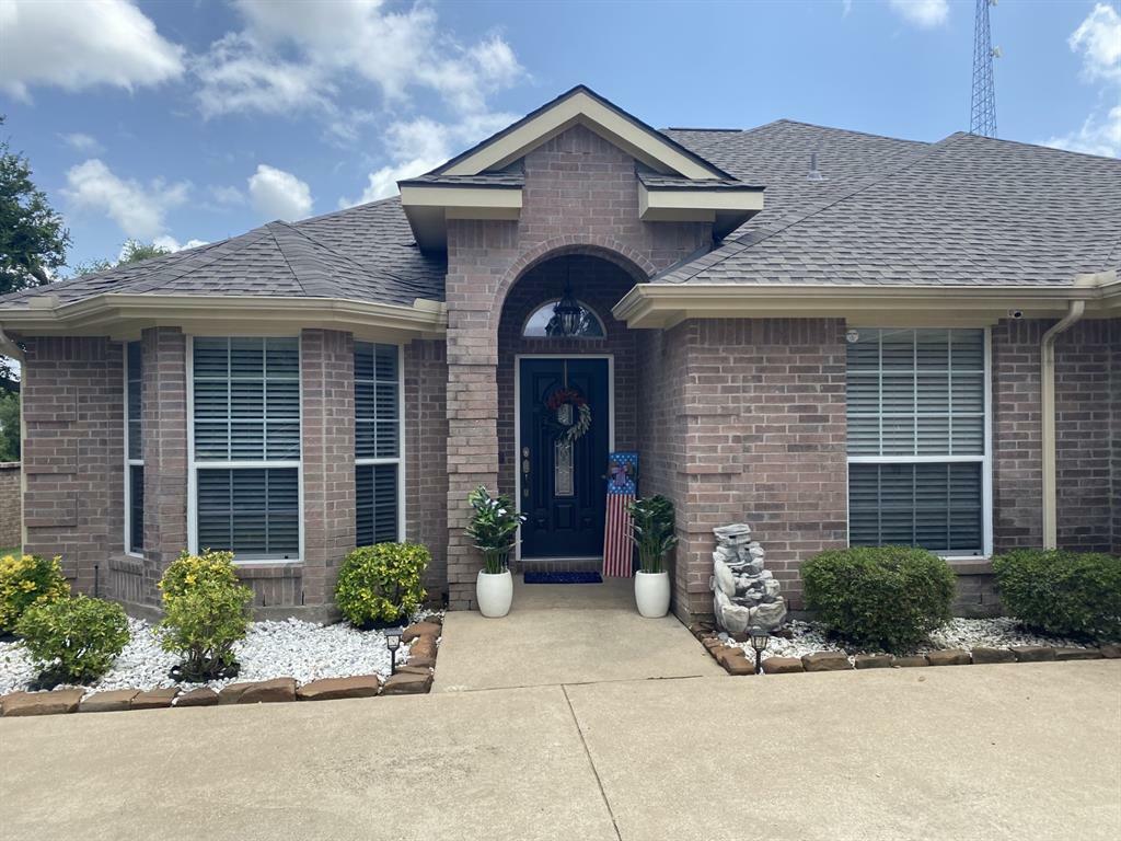 Property Photo: 6436 Meadowcrest Lane TX 75048
