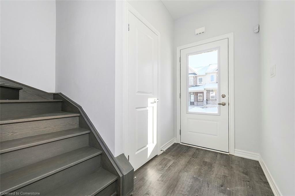 Property Photo: 205 Thames Way 22 ON L0R 1W0