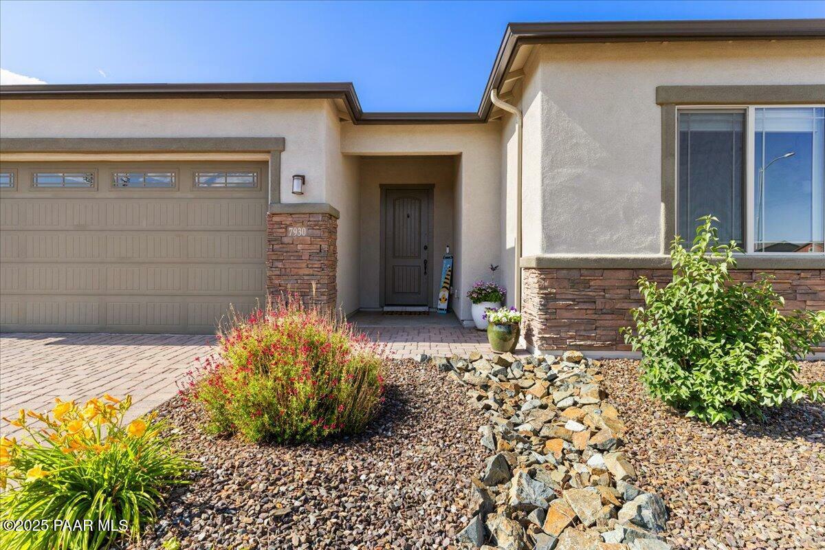 Property Photo: 7930 E Carbon Court AZ 86315