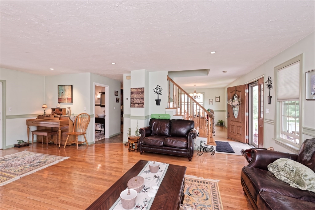 Property Photo: 11 Azalea Ln 11 MA 01752
