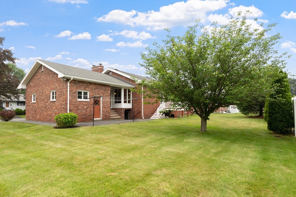 Property Photo: 21 Laurine Rd MA 01906