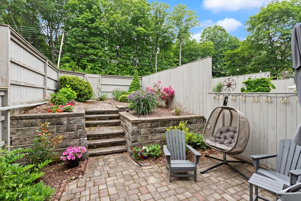 Property Photo: 116 Mill Pond 116 MA 01845