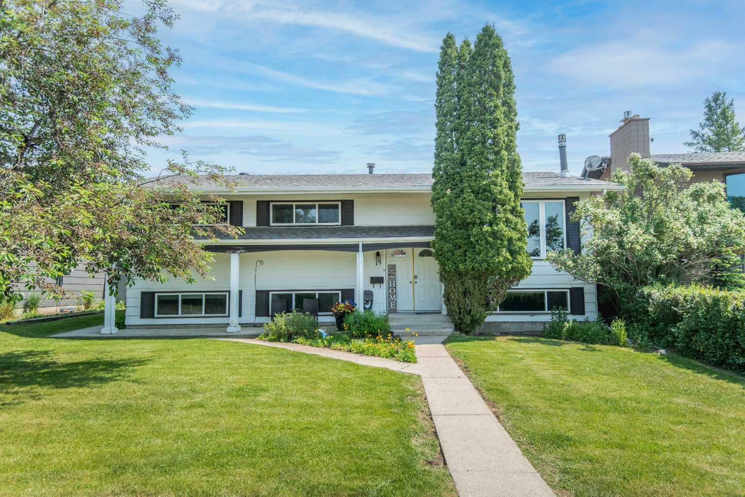 Property Photo: 19 Opal Avenue AB T4P 1S9