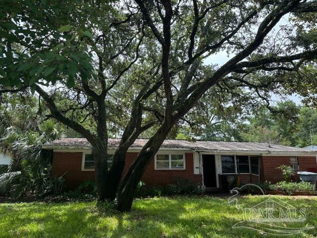 Property Photo: 216 NE Buck Dr FL 32548