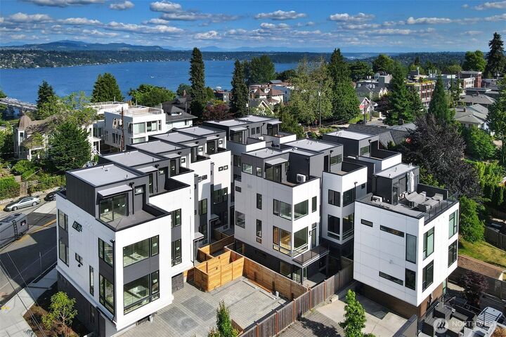 1307  31st Avenue S  Seattle WA 98144 photo
