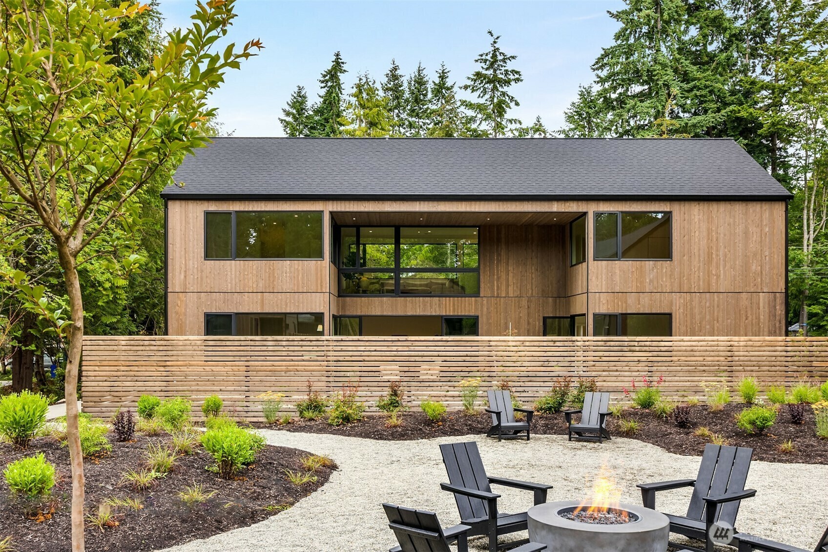 Property Photo:  580  Park Avenue NE  WA 98110 