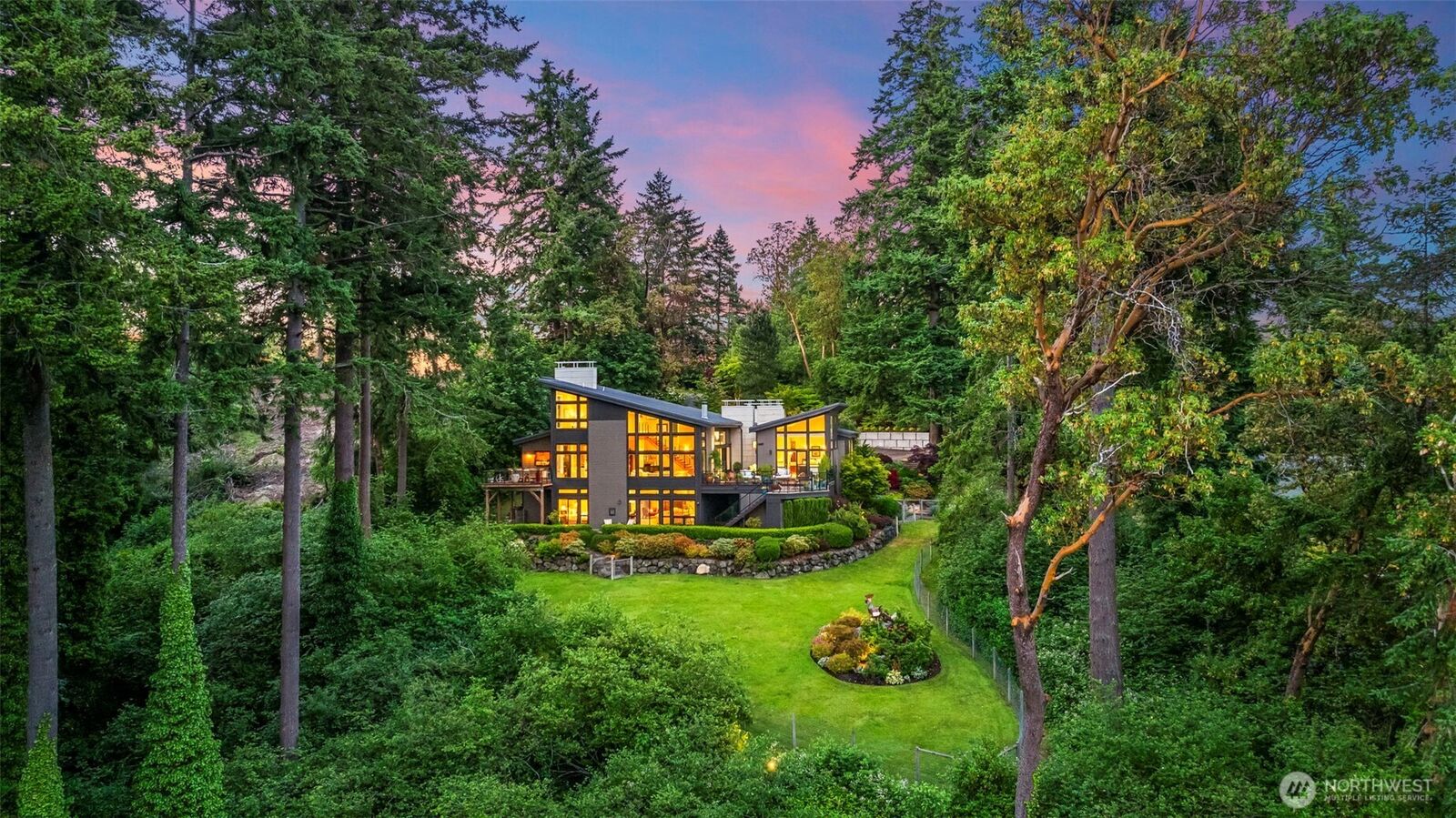 Property Photo: 182 Island Boulevard WA 98333