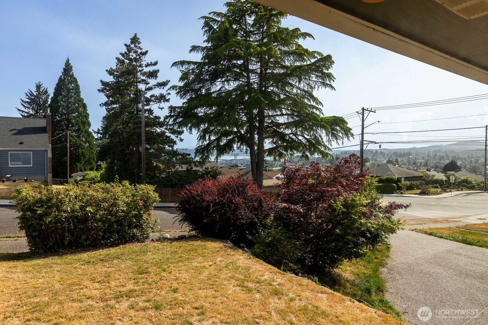 Property Photo: 2312 E 17th Street WA 98310
